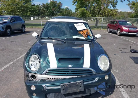 2004 Mini Cooper S из США, поврежденный, VIN WMWRE33444TD89299